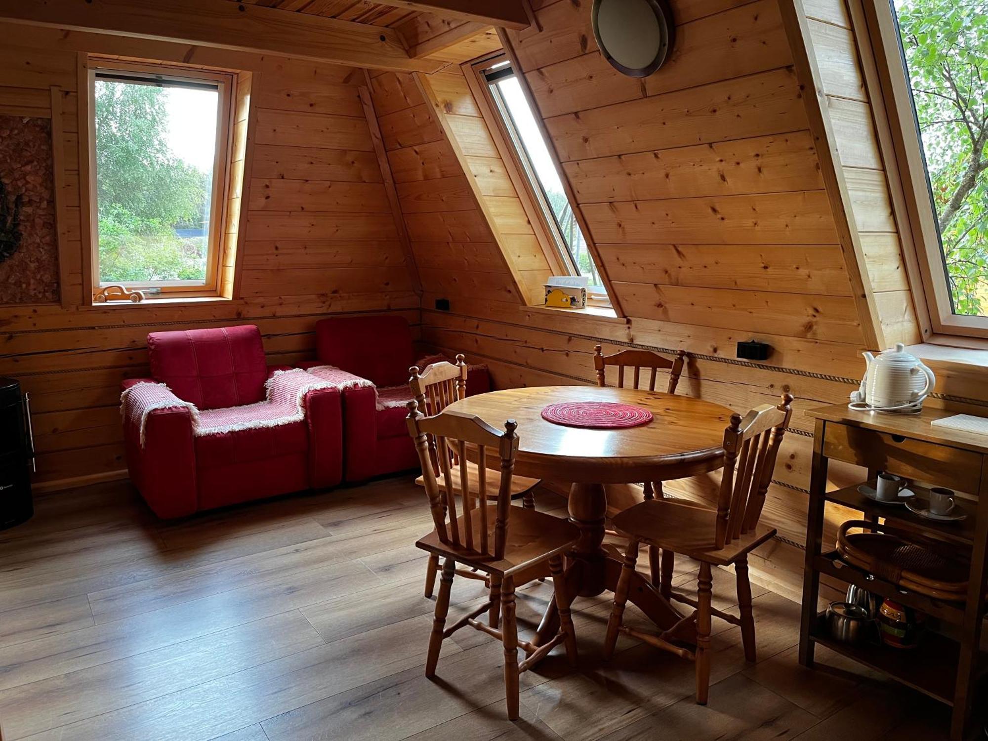 Piramida W Uniesieniu Apartment Borzytuchom ภายนอก รูปภาพ